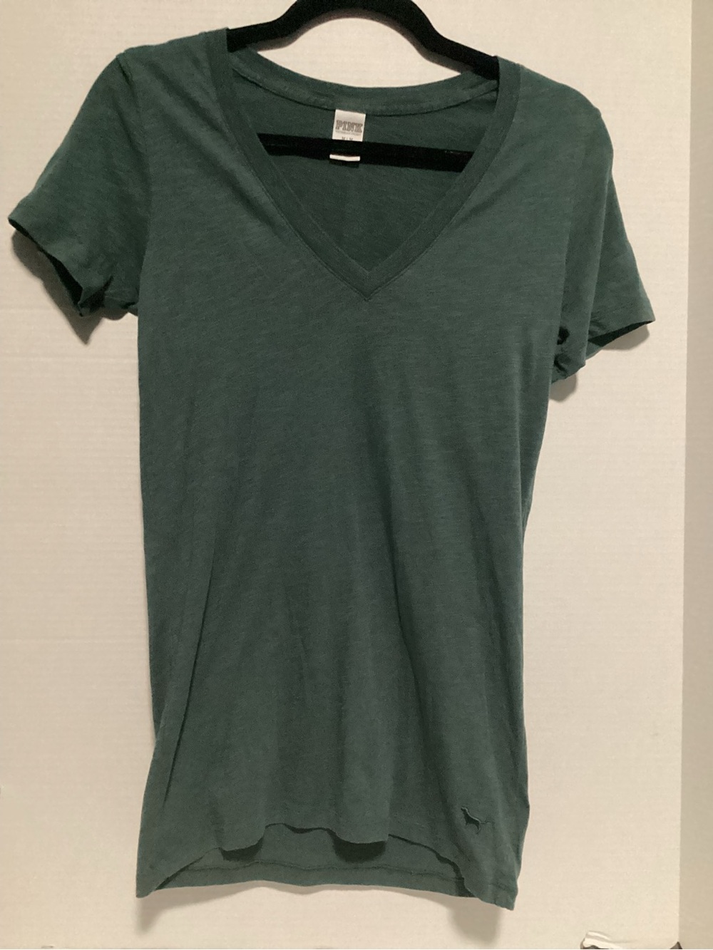 PINK Victoria's Secret Deep Green V-Neck Short Sleeve Tee M